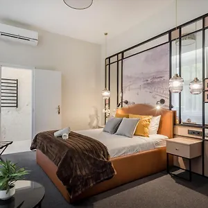  מלון Astoria Boutique Suites- Location By Bqa