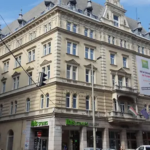 3* מלון Ibis Styles Center