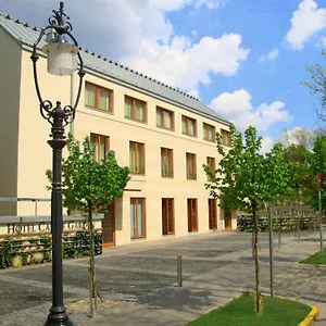 Castle Garden **** Budapest